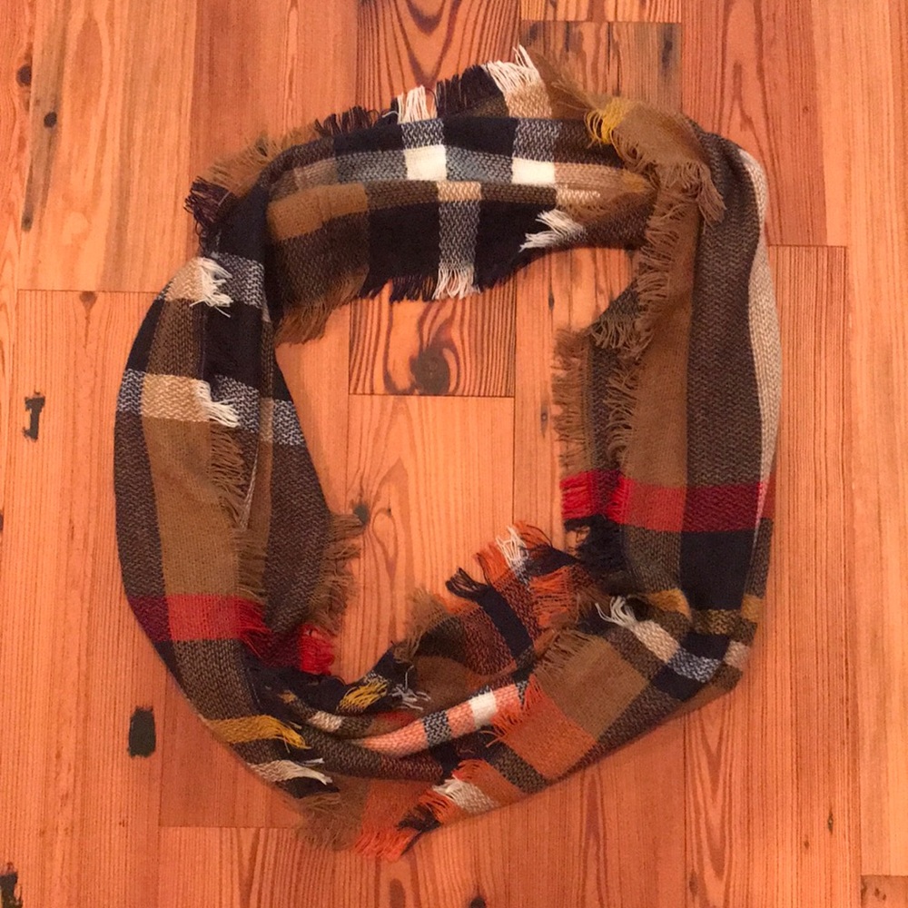 Fall infinity scarf - Picture 4 of 4